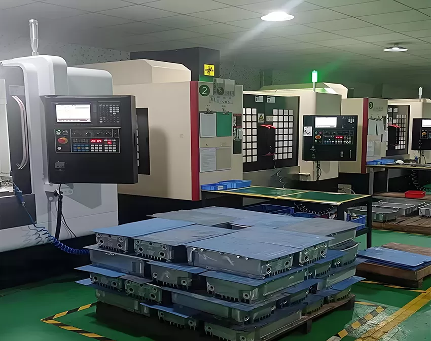 Cutting-Edge Machinery  ， Precision
